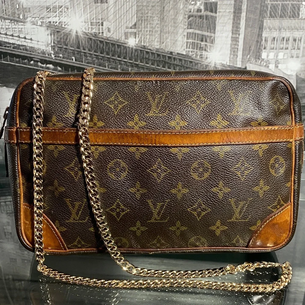 Authentic Louis Vuitton Vintage Monogram Compiegne Cosmetic Clutch Bag